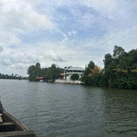 Captains Cabin Backwater Resort Alappuzha Экстерьер фото