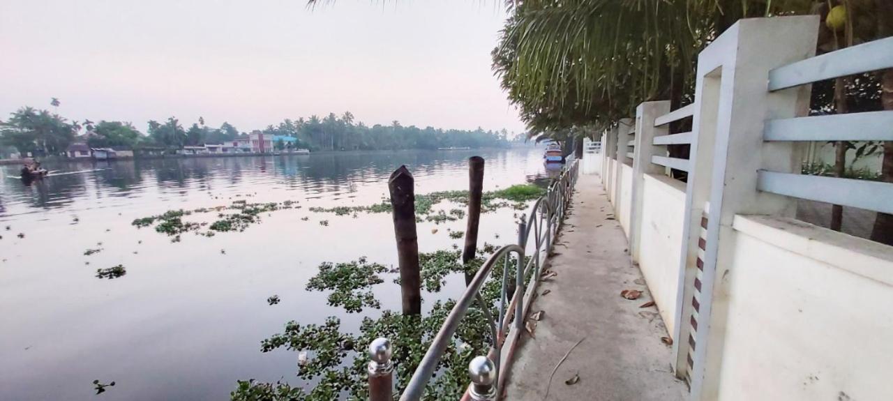 Captains Cabin Backwater Resort Alappuzha Экстерьер фото
