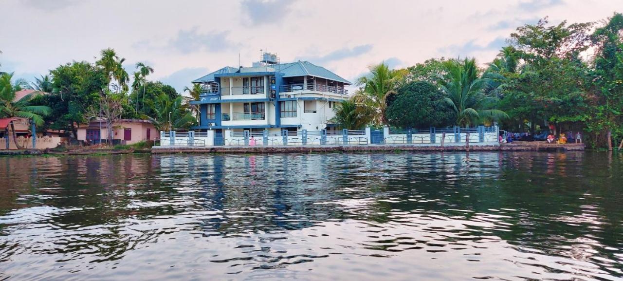 Captains Cabin Backwater Resort Alappuzha Экстерьер фото